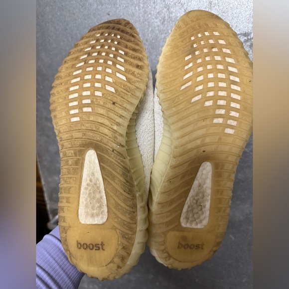 yeezy 350 - Picture 4 of 7
